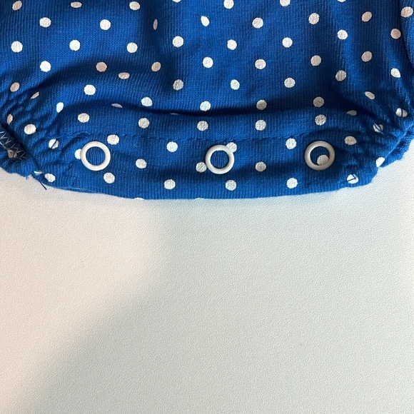 BusterBrown - 6-9m blue and red polka dot romper - Picture 7 of 7
